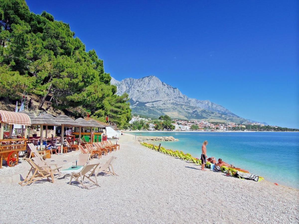 Villa Rosso Baška Voda エクステリア 写真