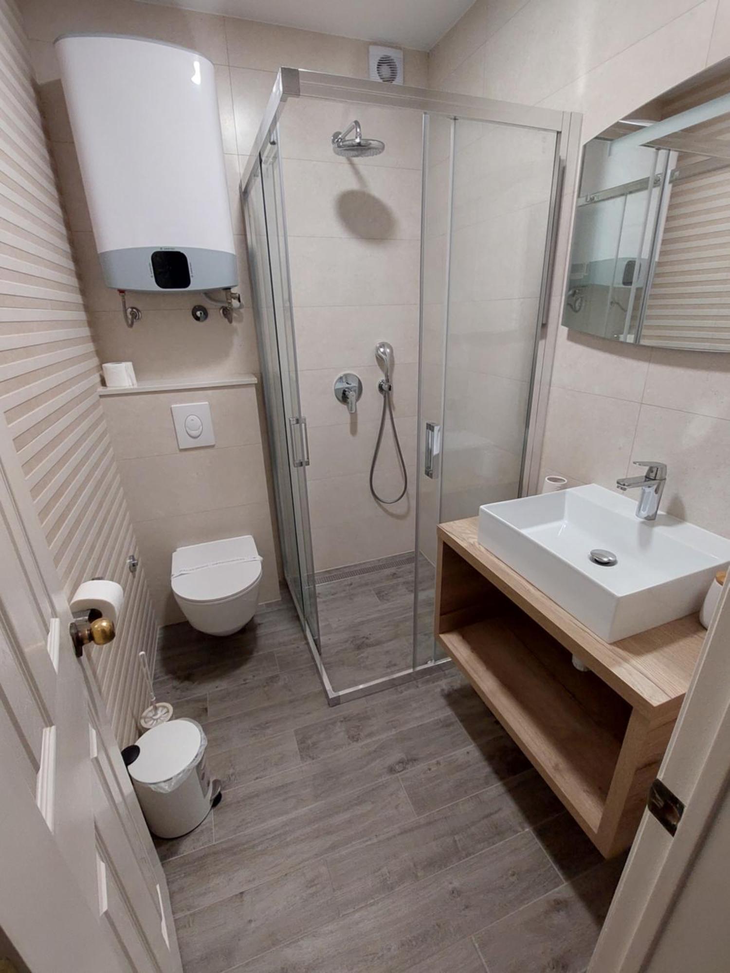 Villa Rosso Baška Voda 部屋 写真
